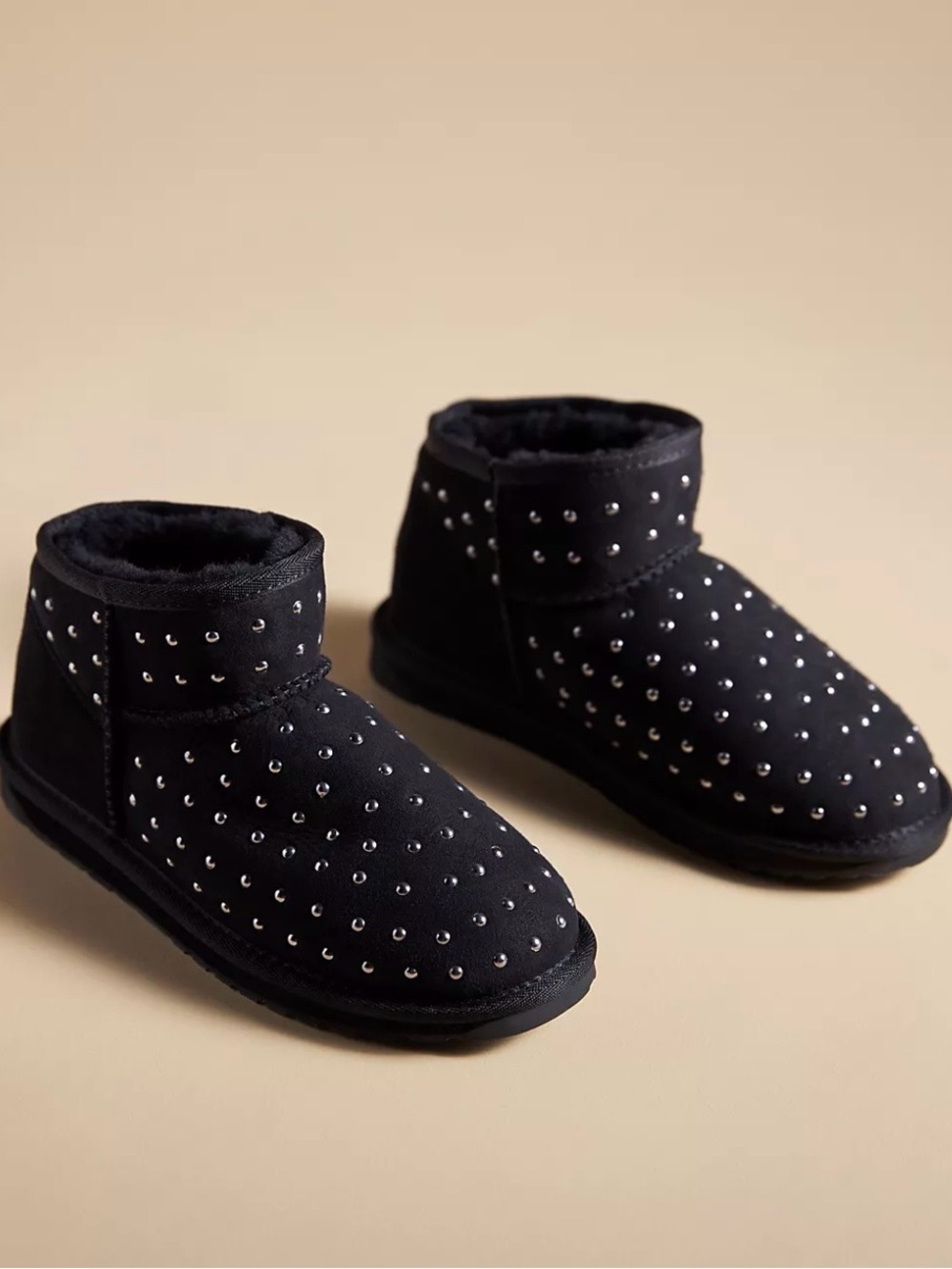New EMU Australia Yilpi mini studded suede sheepskin ankle boots - Picture 3 of 8